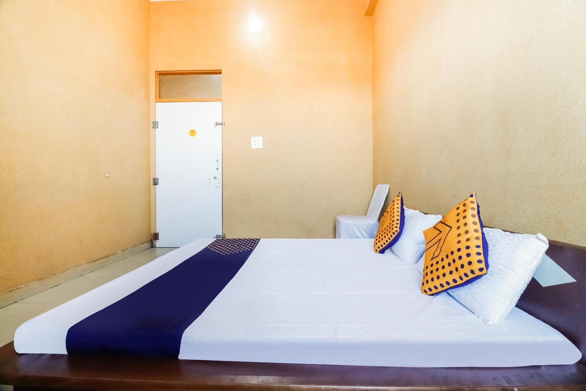 Spot On 68319 Hotel Nakhralo Rajasthan Resort Jaipur Eksteriør bilde