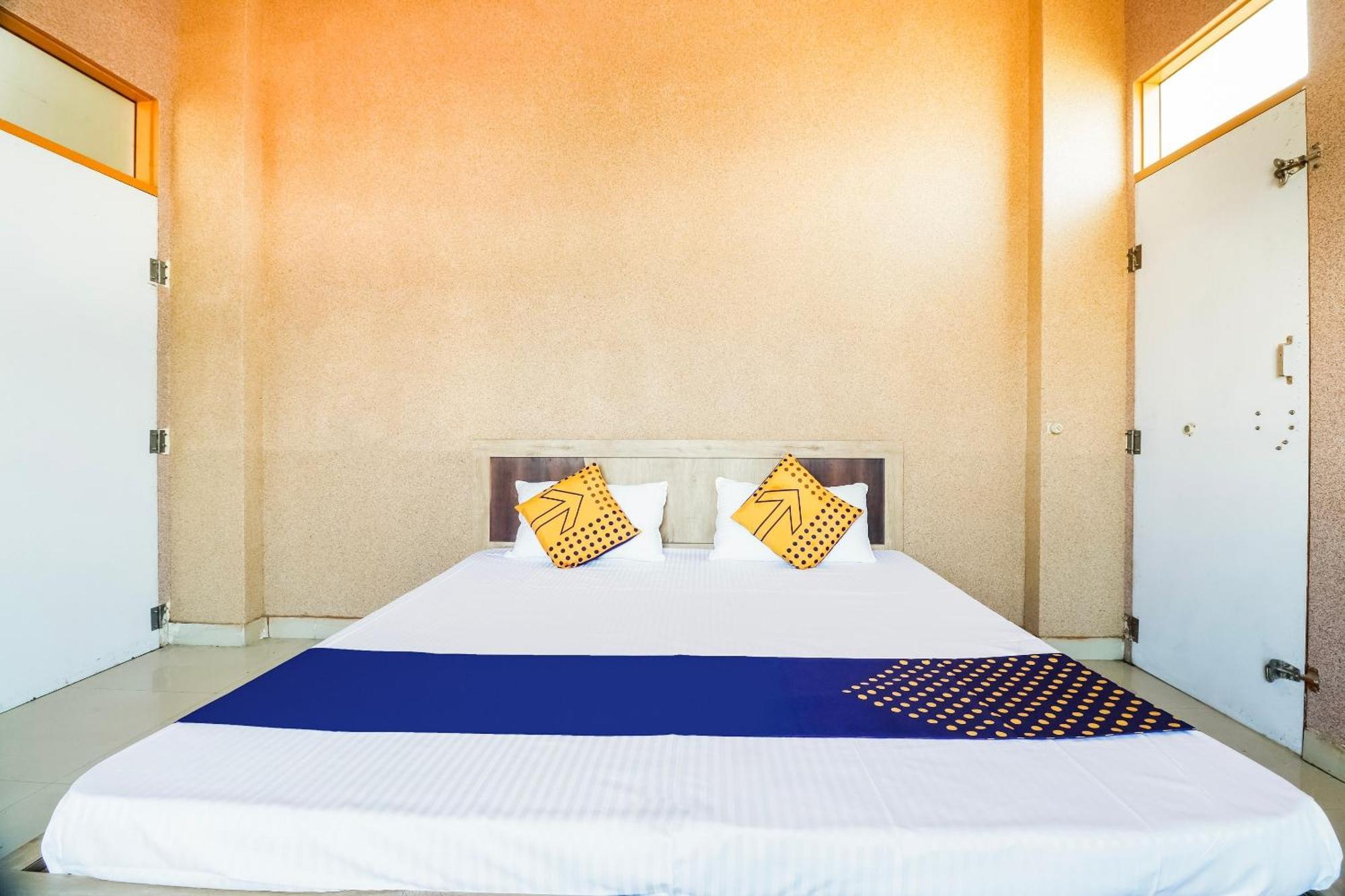 Spot On 68319 Hotel Nakhralo Rajasthan Resort Jaipur Eksteriør bilde