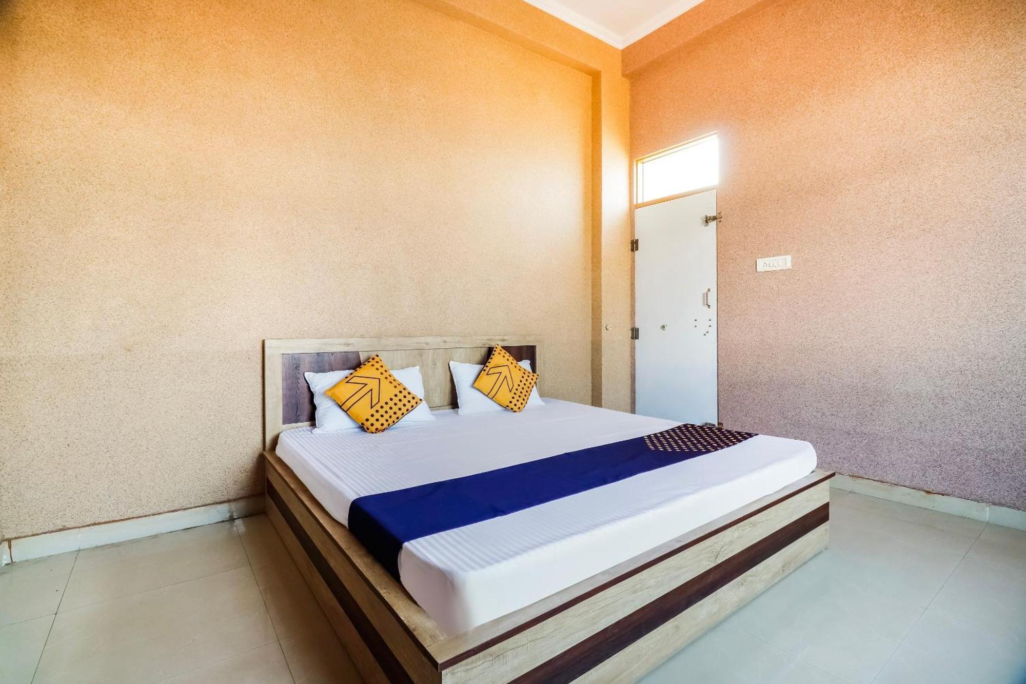 Spot On 68319 Hotel Nakhralo Rajasthan Resort Jaipur Eksteriør bilde